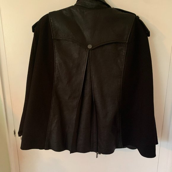 Leather vest with detachable Cape by BCBGMaxazra - Picture 3 of 6